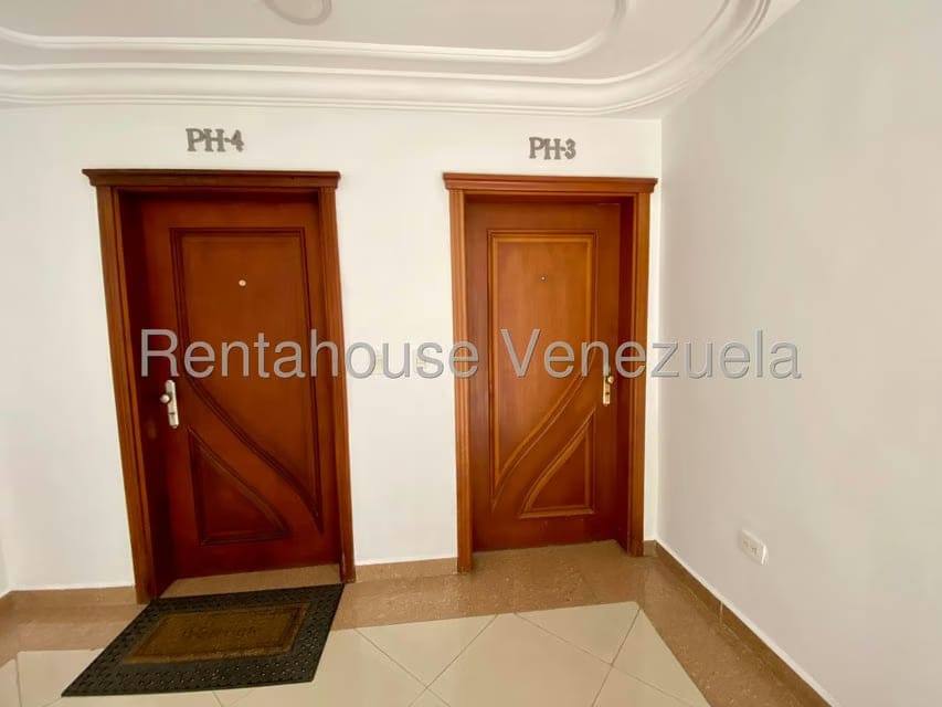 Apartamento (Duplex) en Venta en Parroquia Santa Rosa, Lara - 45