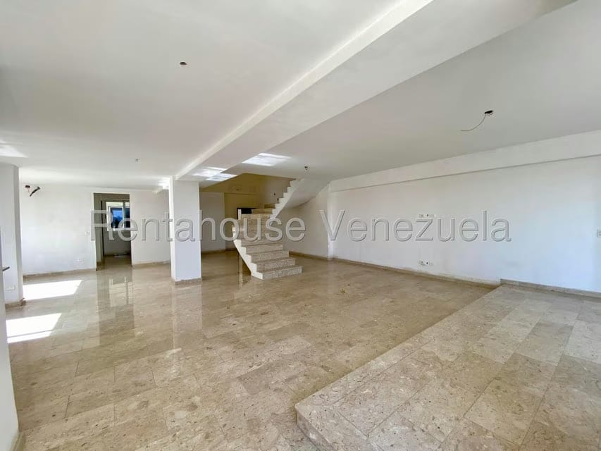 Apartamento (Duplex) en Venta en Parroquia Santa Rosa, Lara - 9