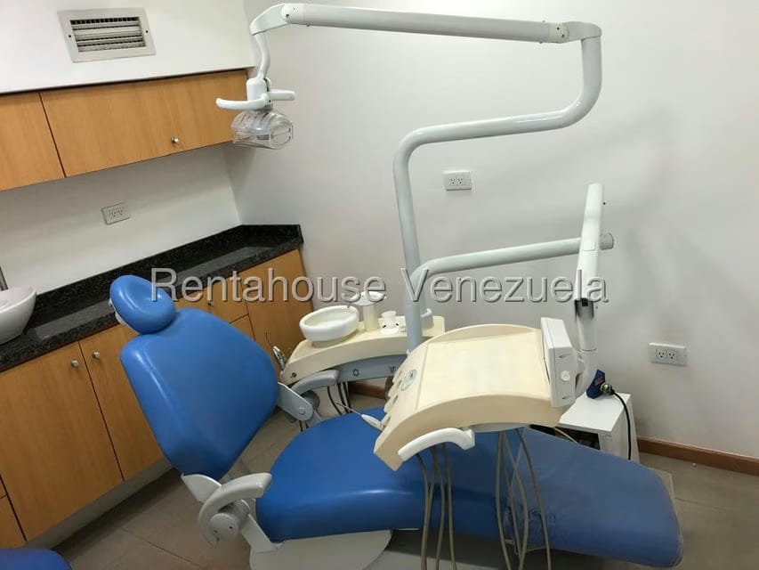 Comercial (Consultorio Medico) en Alquiler en El Cafetal, Distrito Metropolitano - 8
