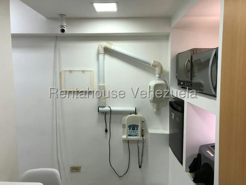 Comercial (Consultorio Medico) en Alquiler en El Cafetal, Distrito Metropolitano - 10