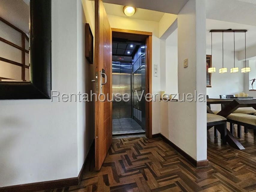 Apartamento (1 Nivel) en Venta en Santa Ines, Distrito Metropolitano - 48