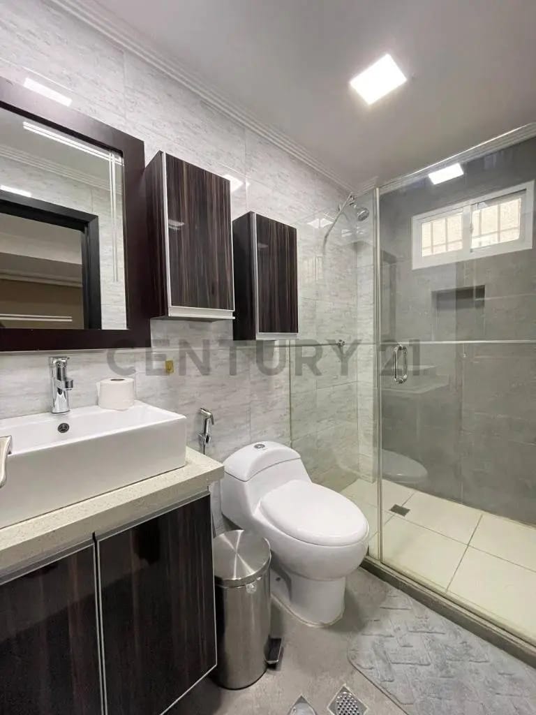 Moderna casa en el Conjunto Residencial Casa Bote A - 12