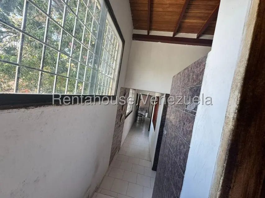 Casa (Multipes Niveles) en Venta en Centro, Lara - 2