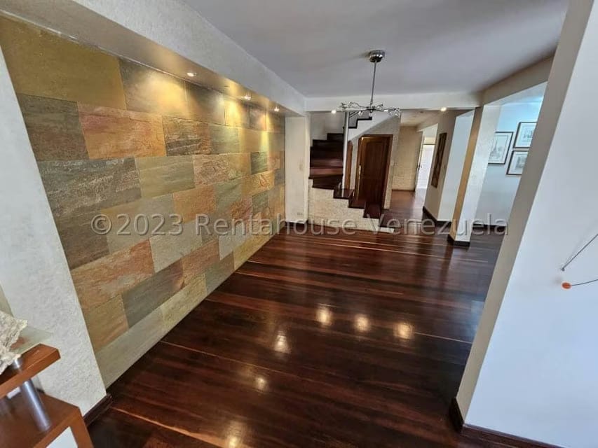 Casa (Multipes Niveles) en Venta en La Lagunita Country Club, Distrito Metropolitano - 3