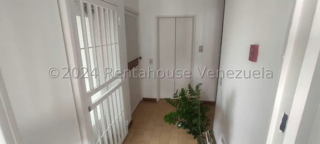 Apartamento (1 Nivel) en Venta en Las Mesetas de Santa Rosa de Lima, Distrito Metropolitano - 3