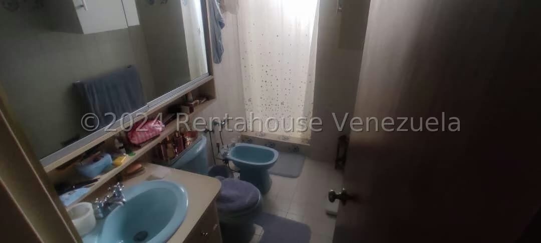 Apartamento (1 Nivel) en Venta en Las Mesetas de Santa Rosa de Lima, Distrito Metropolitano - 28