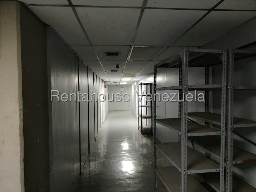 Comercial (Galpon - Deposito) en Alquiler en San Martin, Distrito Metropolitano - 7