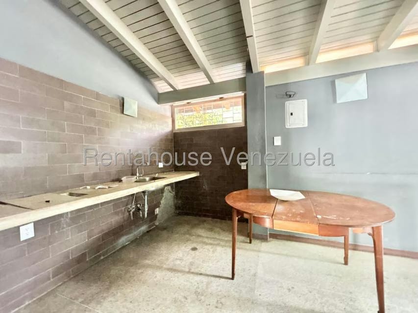 Casa (1 Nivel) en Venta en Chuao, Distrito Metropolitano - 32