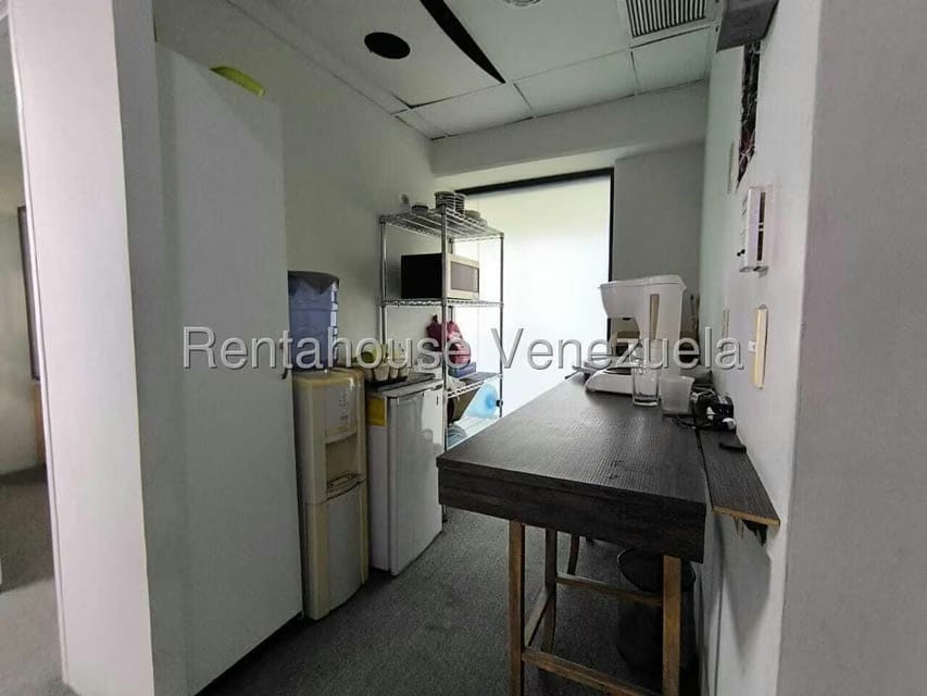 Comercial (Oficina) en Alquiler en Avenida El Milagro, Zulia - 21