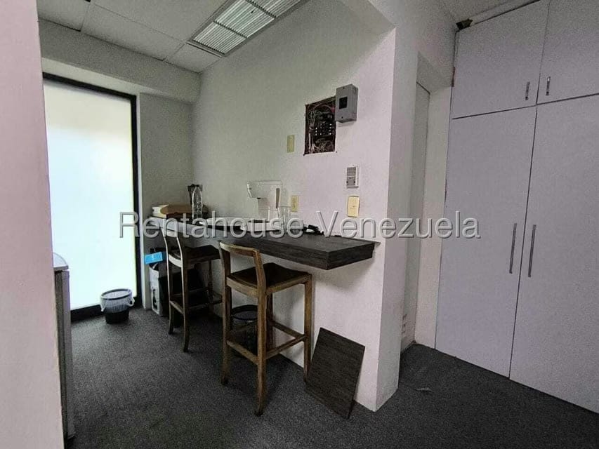 Comercial (Oficina) en Alquiler en Avenida El Milagro, Zulia - 22