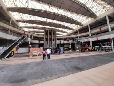 Venta de local en obra gris