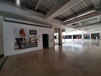 Venta de local en obra gris - 6