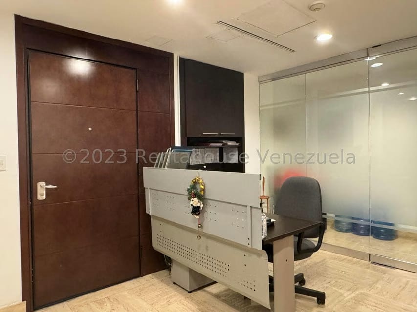 Comercial (Oficina) en Alquiler en Chuao, Distrito Metropolitano - 2