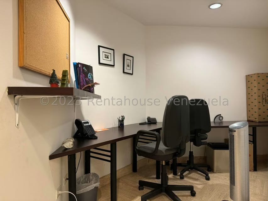Comercial (Oficina) en Alquiler en Chuao, Distrito Metropolitano - 9