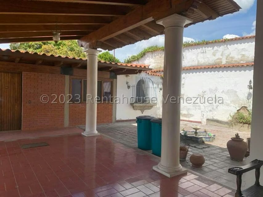 Casa (1 Nivel) en Venta en Cumbres de Curumo, Distrito Metropolitano - 15