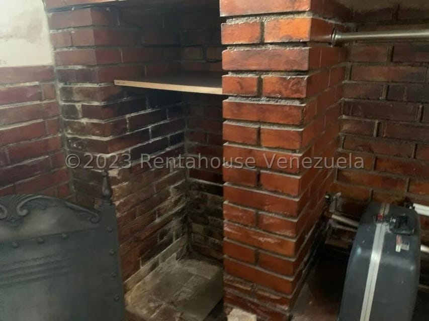 Casa (1 Nivel) en Venta en Cumbres de Curumo, Distrito Metropolitano - 26