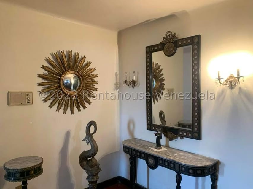 Casa (1 Nivel) en Venta en Cumbres de Curumo, Distrito Metropolitano - 35