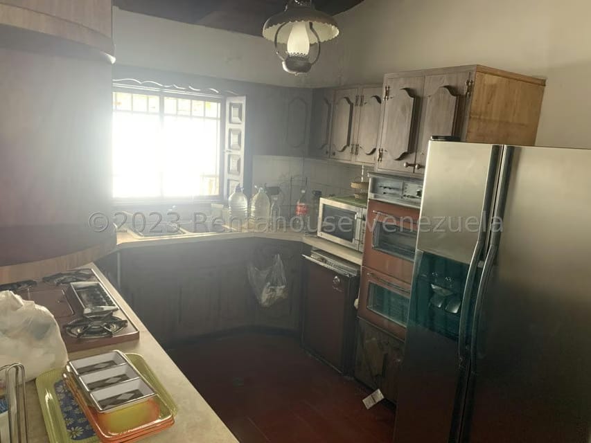 Casa (1 Nivel) en Venta en Cumbres de Curumo, Distrito Metropolitano - 40