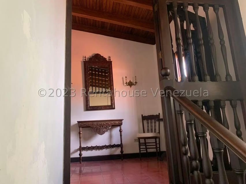 Casa (1 Nivel) en Venta en Cumbres de Curumo, Distrito Metropolitano - 46