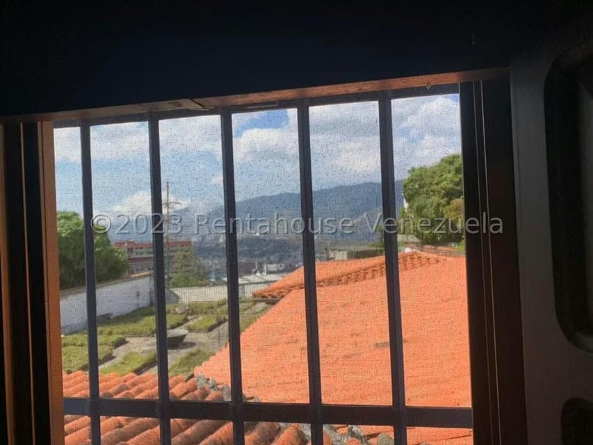 Casa (1 Nivel) en Venta en Cumbres de Curumo, Distrito Metropolitano - 66