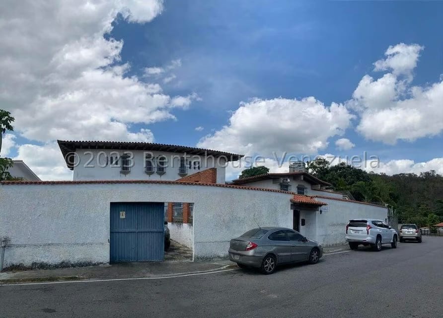 Casa (1 Nivel) en Venta en Cumbres de Curumo, Distrito Metropolitano - 76