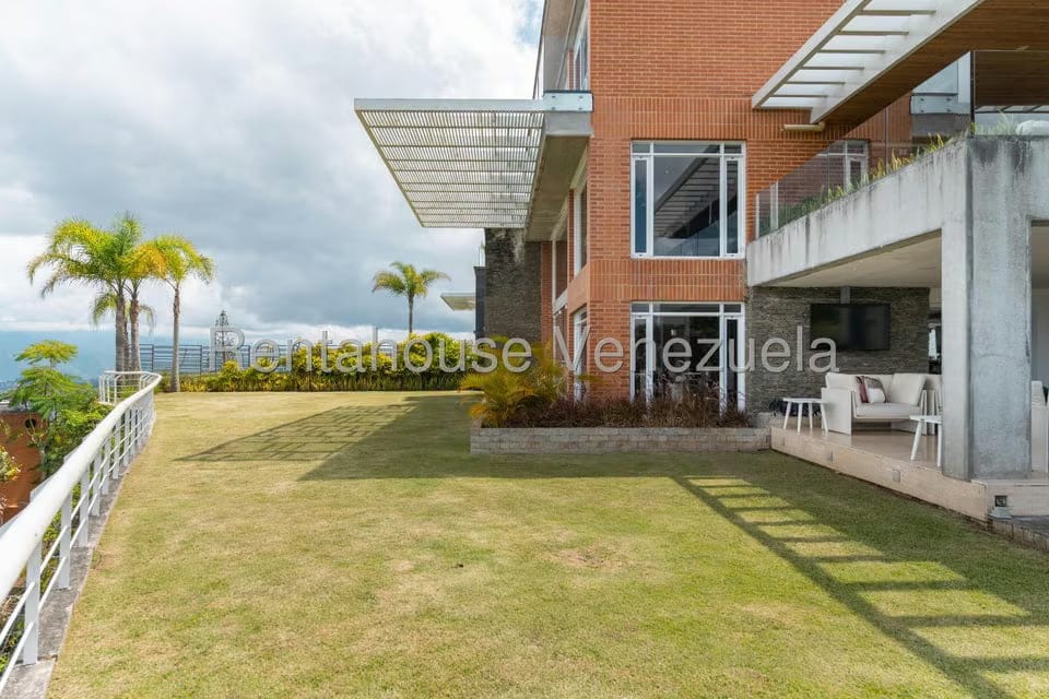 Casa (Multipes Niveles) en Venta en Alto Hatillo, Distrito Metropolitano - 13