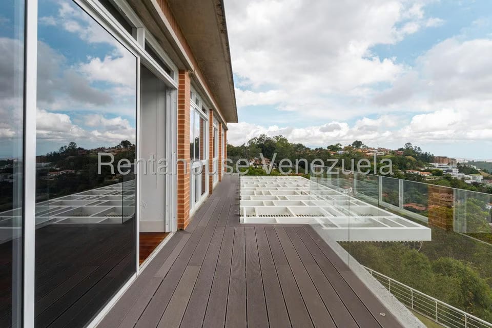 Casa (Multipes Niveles) en Venta en Alto Hatillo, Distrito Metropolitano - 28