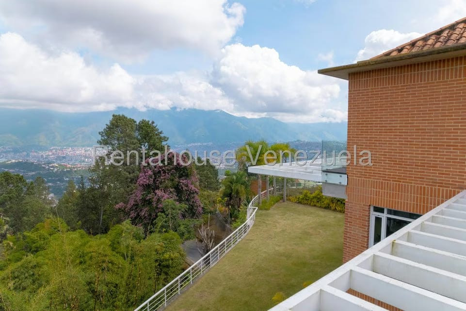 Casa (Multipes Niveles) en Venta en Alto Hatillo, Distrito Metropolitano - 35