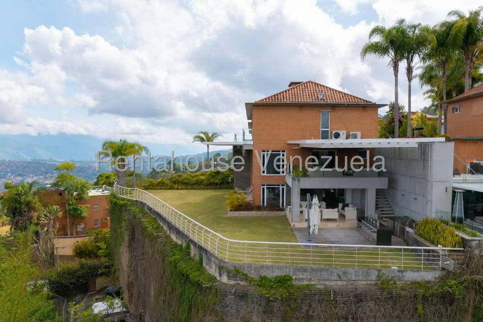 Casa (Multipes Niveles) en Venta en Alto Hatillo, Distrito Metropolitano - 44