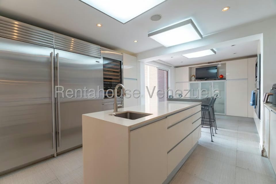 Casa (Multipes Niveles) en Venta en Alto Hatillo, Distrito Metropolitano - 50