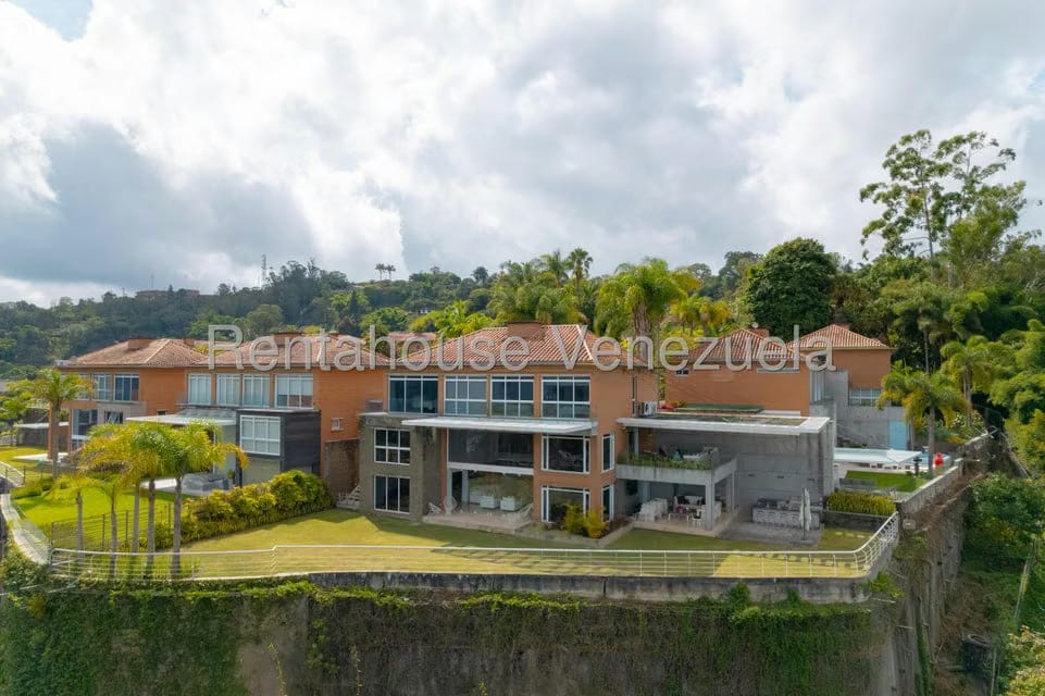 Casa (Multipes Niveles) en Venta en Alto Hatillo, Distrito Metropolitano - 51