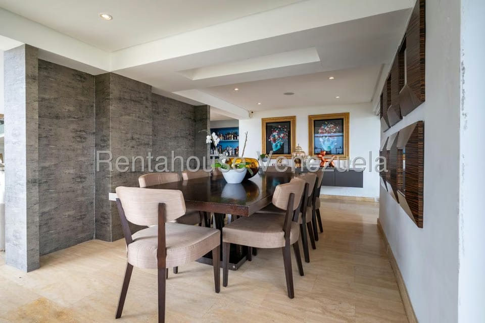 Casa (Multipes Niveles) en Venta en Alto Hatillo, Distrito Metropolitano - 53