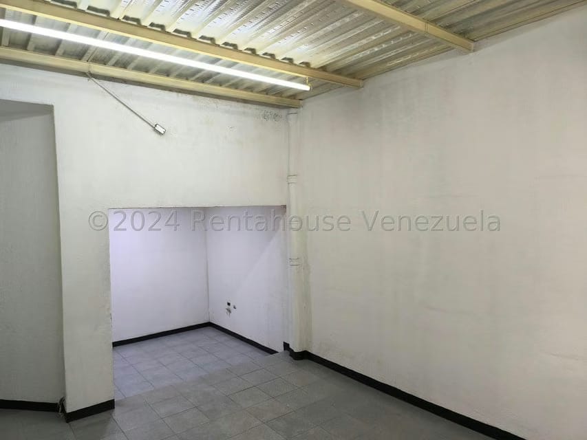 Comercial (Oficina) en Alquiler en Parroquia La Candelaria, Distrito Metropolitano - 9