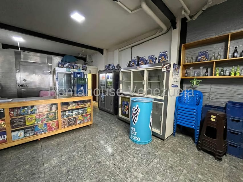 Comercial (Local Comercial) en Venta en Catia, Distrito Metropolitano - 11