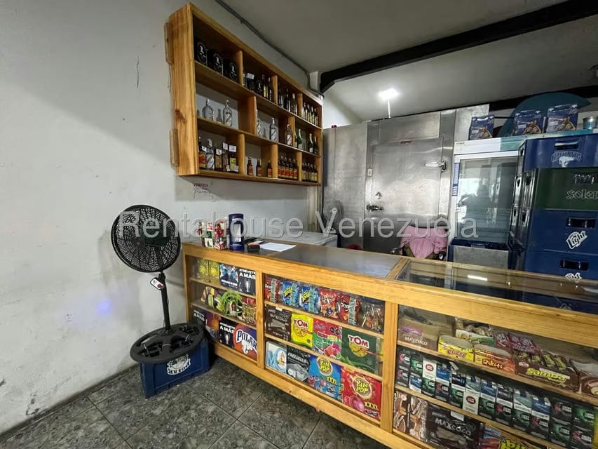 Comercial (Local Comercial) en Venta en Catia, Distrito Metropolitano - 12