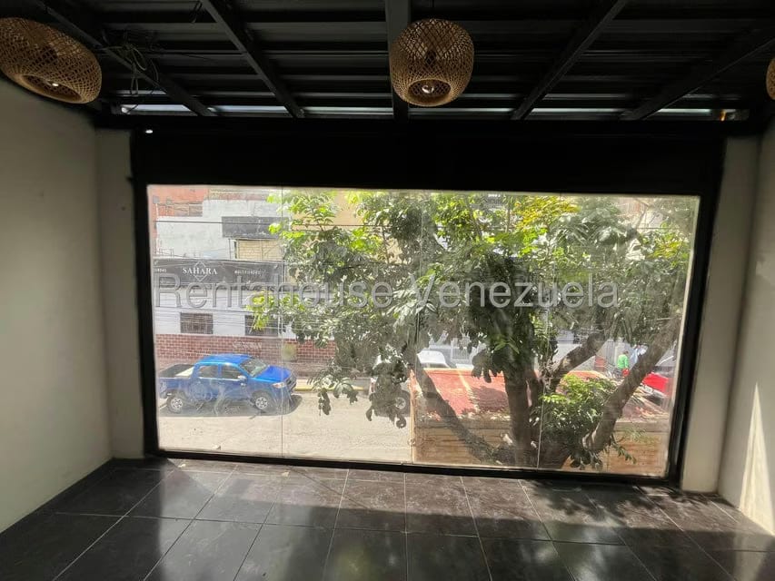 Comercial (Local Comercial) en Venta en Catia, Distrito Metropolitano - 28