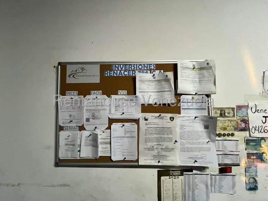 Comercial (Local Comercial) en Venta en Catia, Distrito Metropolitano - 8