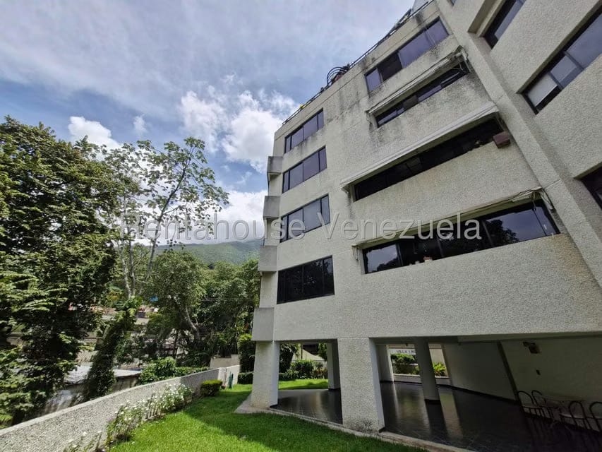 Apartamento (1 Nivel) en Venta en Los Palos Grandes, Distrito Metropolitano - 24
