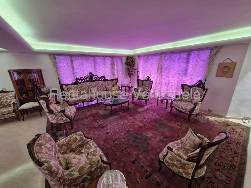 Apartamento (1 Nivel) en Venta en Los Palos Grandes, Distrito Metropolitano - 4