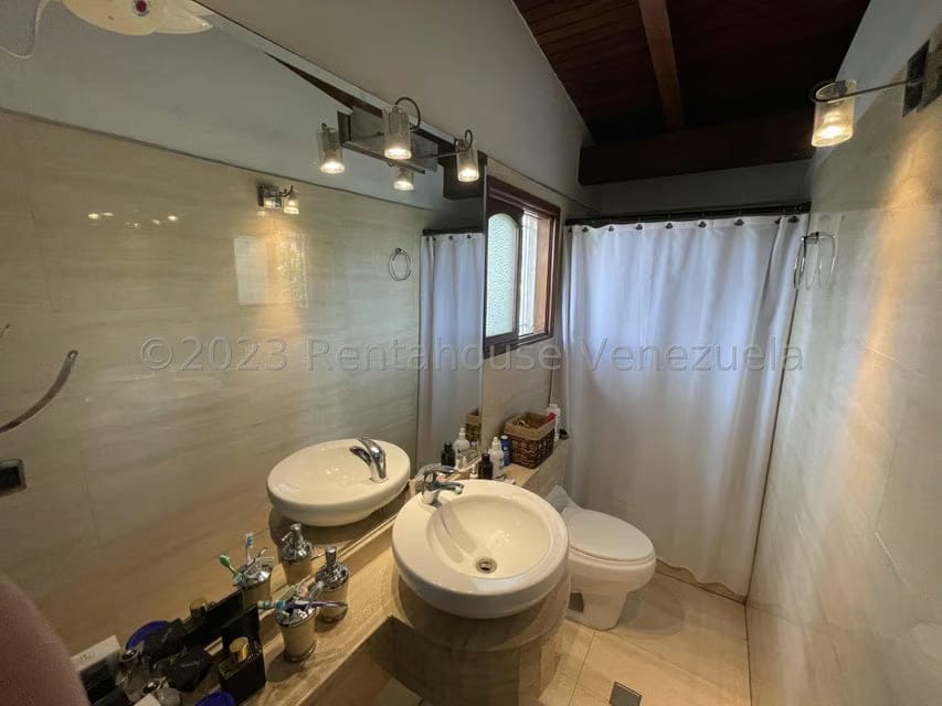Casa (Duplex) en Venta en Macaracuay, Distrito Metropolitano - 31