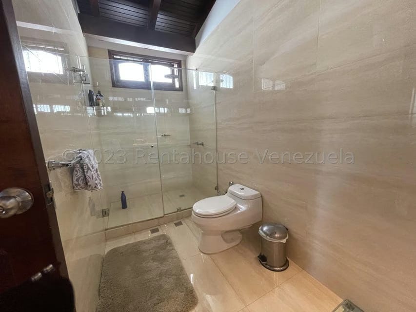Casa (Duplex) en Venta en Macaracuay, Distrito Metropolitano - 41