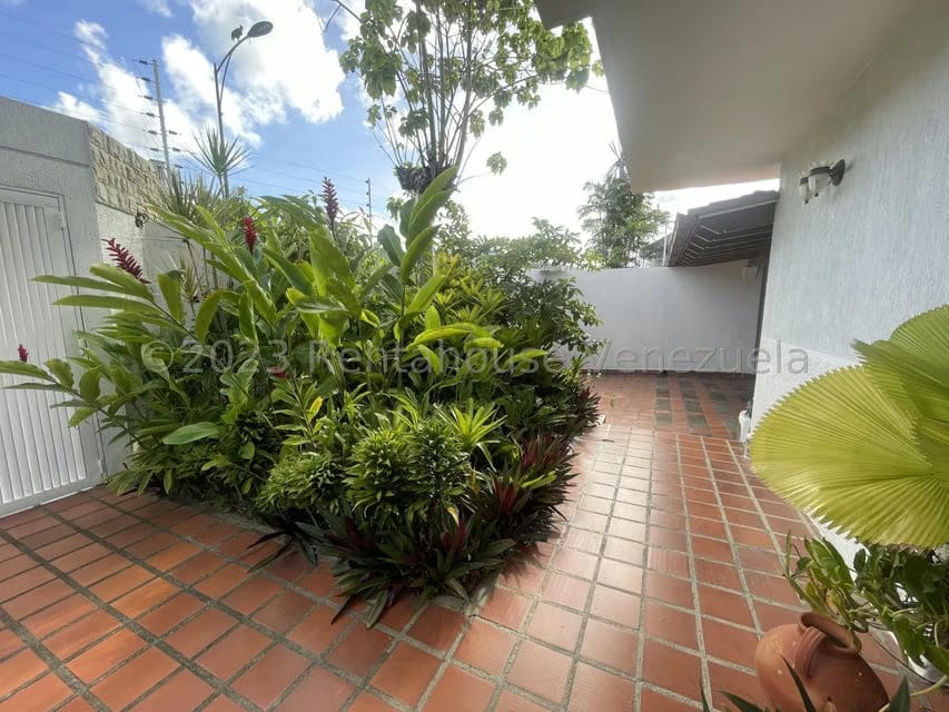 Casa (Duplex) en Venta en Macaracuay, Distrito Metropolitano - 61