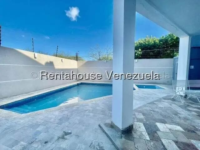 Townhouse (Duplex) en Venta en Zarabon, Falcon - 37