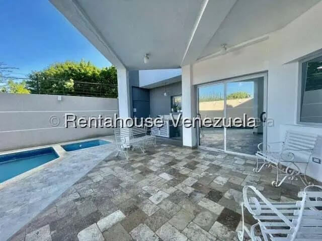 Townhouse (Duplex) en Venta en Zarabon, Falcon - 41