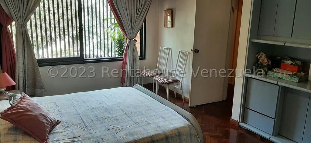 Apartamento (1 Nivel) en Venta en San Bernardino, Distrito Metropolitano - 12