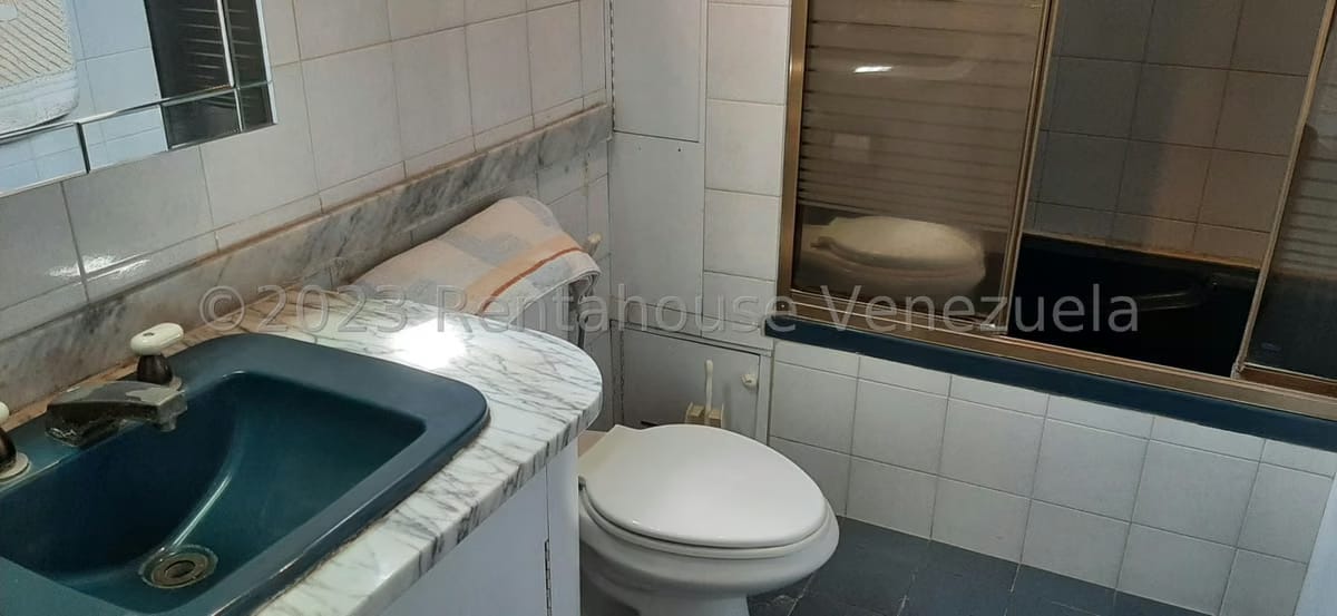 Apartamento (1 Nivel) en Venta en San Bernardino, Distrito Metropolitano - 13