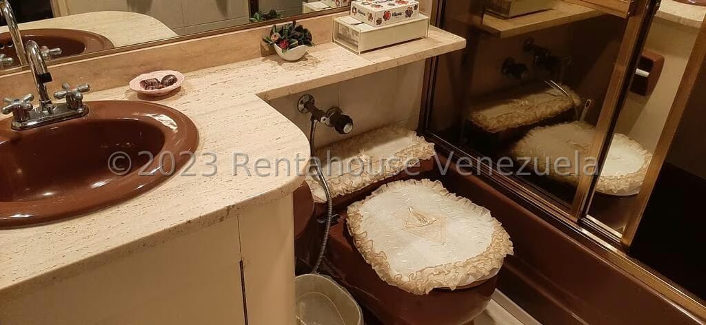 Apartamento (1 Nivel) en Venta en San Bernardino, Distrito Metropolitano - 15