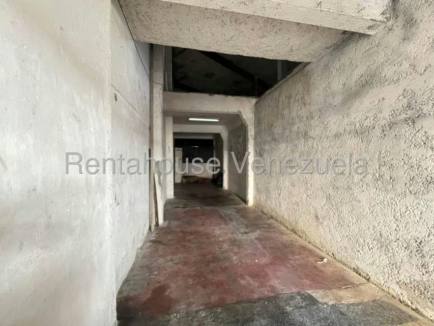 Comercial (Galpon - Deposito) en Alquiler en Altamira, Distrito Metropolitano - 20