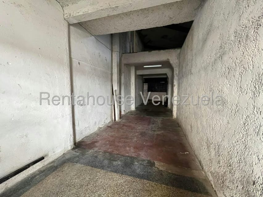 Comercial (Galpon - Deposito) en Alquiler en Altamira, Distrito Metropolitano - 21