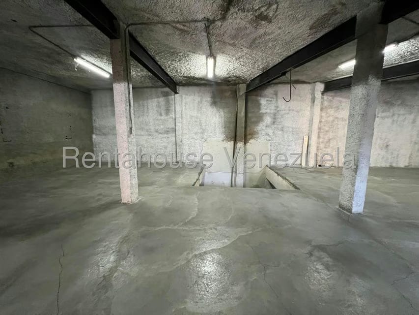Comercial (Galpon - Deposito) en Alquiler en Altamira, Distrito Metropolitano - 5